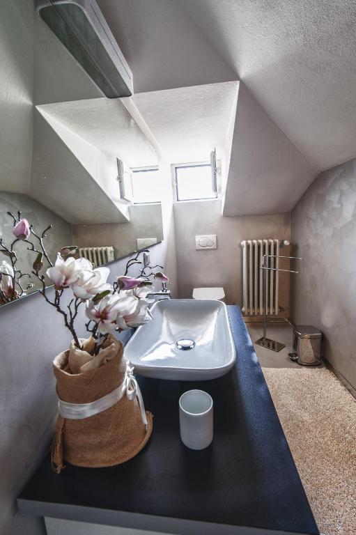 Cute & Cozy Terrace Apartment Bergamo Phòng bức ảnh