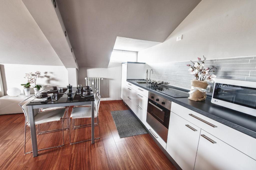 Cute & Cozy Terrace Apartment Bergamo Phòng bức ảnh